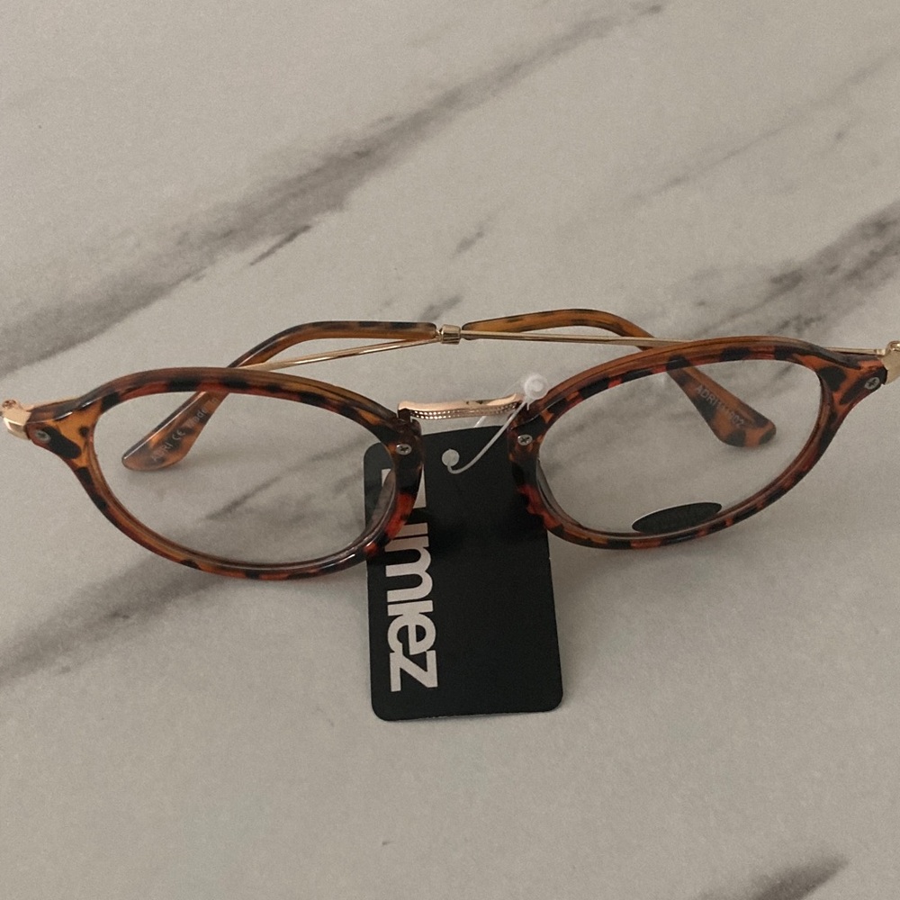 ME Makeover Essentials Tortoise Oval Glasses with Gold Bridge